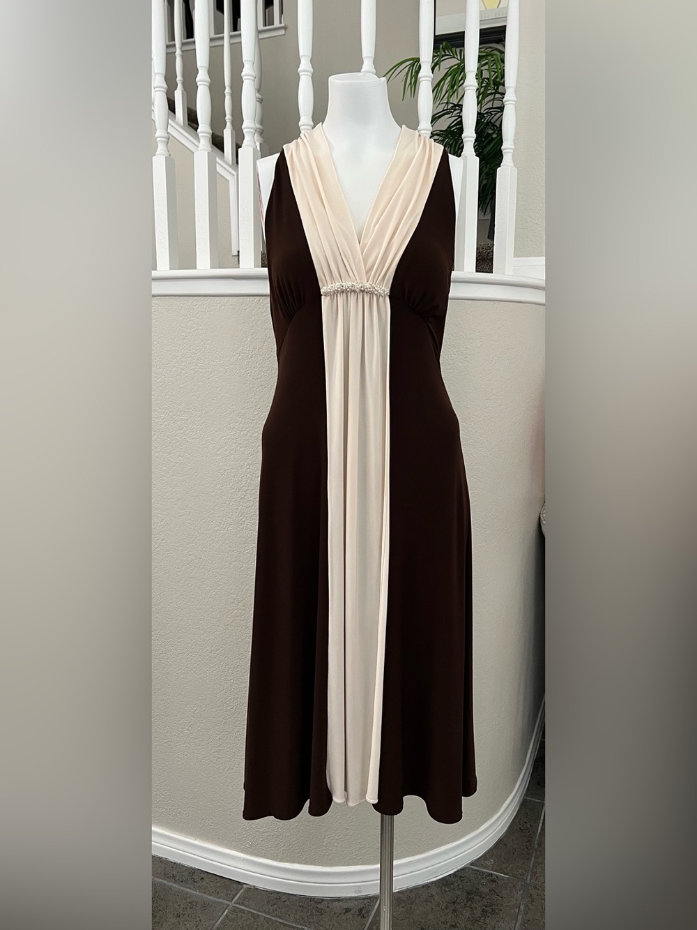 Vintage Sleeveless Halter V-Neck Brown and Cream A-Line Dress